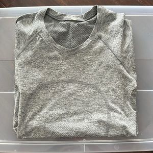 Lulu swiftly tech short sleeve